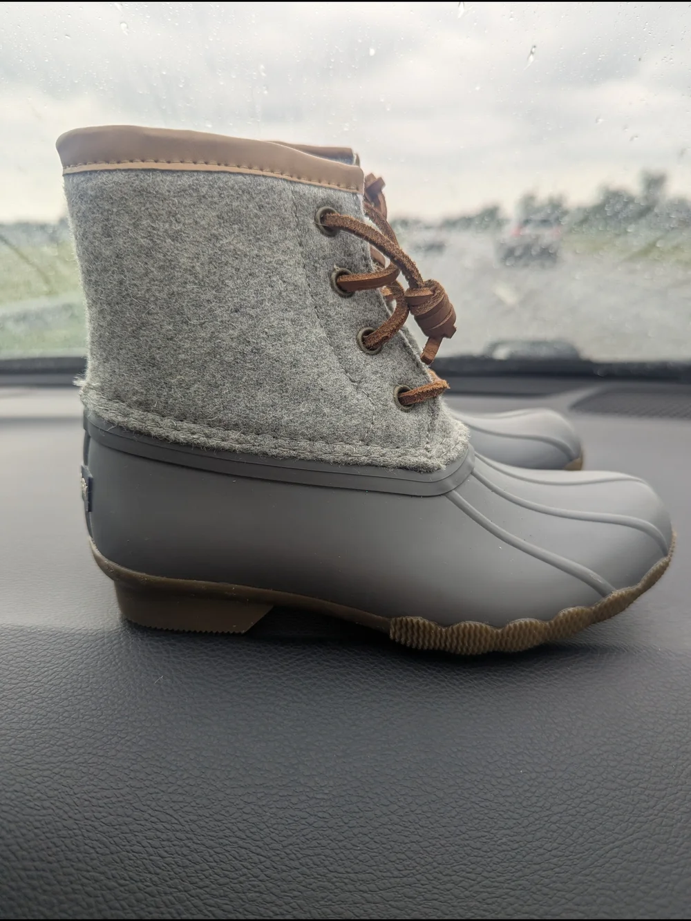 NEW Sperry Gray and Brown Lace-Up Duck Boots Girls Sz 12